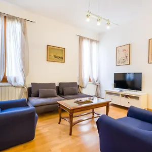 Apostoli Apartment